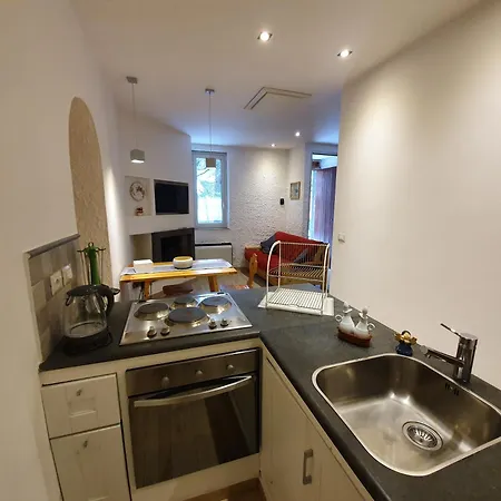 塞拉拉纳夫住处酒店 公寓 *